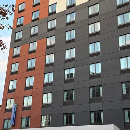 Holiday Inn Express & Suites نيو يورك المظهر الخارجي الصورة