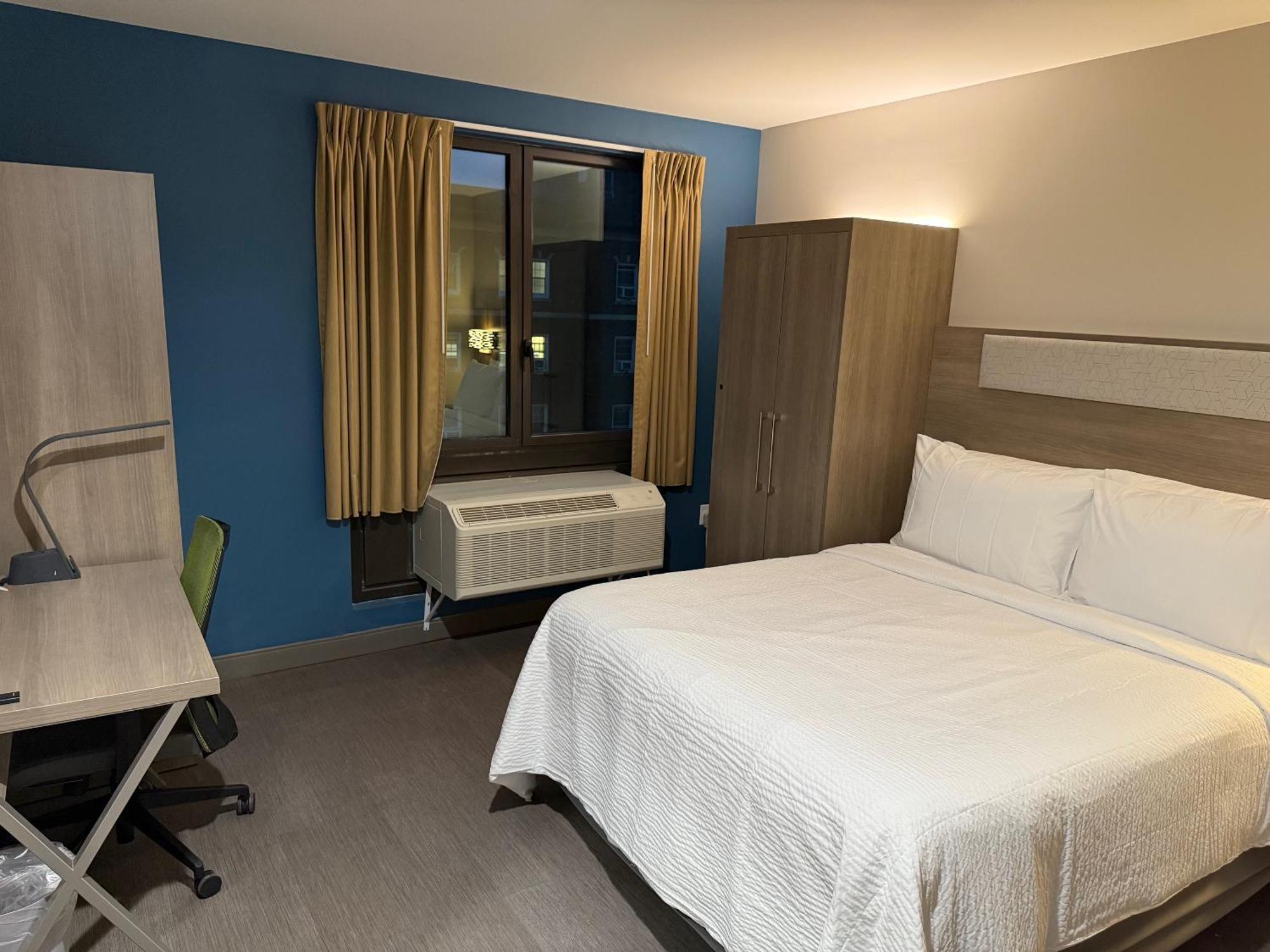 Holiday Inn Express & Suites نيو يورك المظهر الخارجي الصورة
