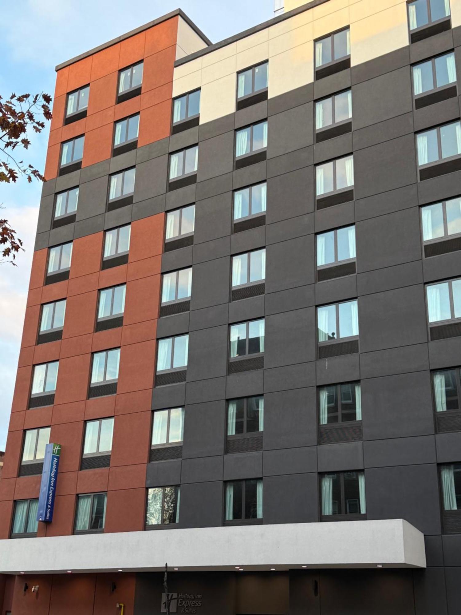 Holiday Inn Express & Suites نيو يورك المظهر الخارجي الصورة