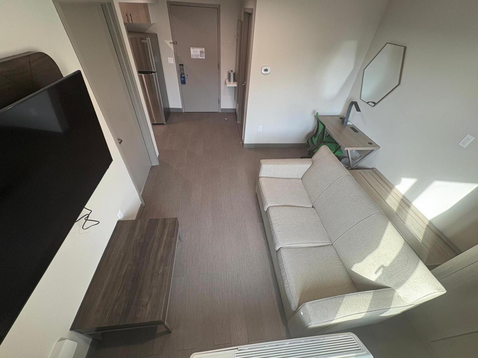 Holiday Inn Express & Suites نيو يورك المظهر الخارجي الصورة